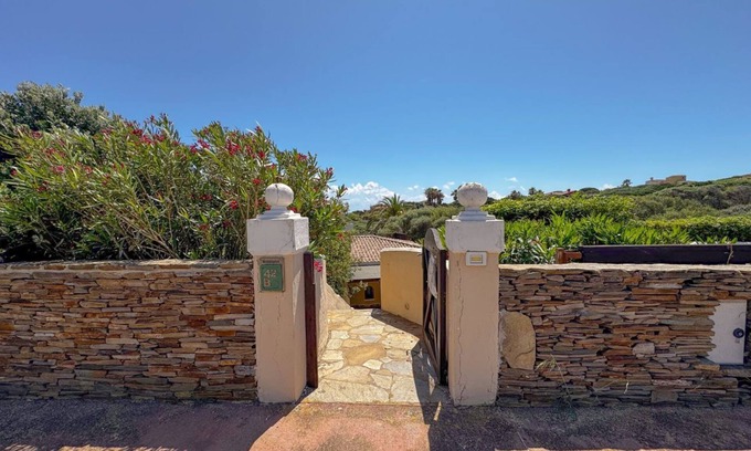 Punta De Su Turrione Villa | Villa with Private Pool, BBQ and Garden