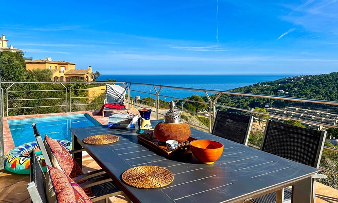 Sa Riera Villa | Villa with stunning sea views and pool in terrace.