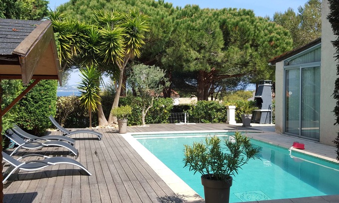 Giens Villa | Villa with swimming pool on giens peninsula