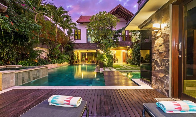 Seminyak Villa | Villa Yasmin Luxury 4BR with AC Living, Huge Pool, and Netflix