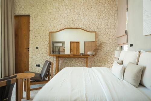 Uluwatu Villa | Villa Zara Spacious, Chic and Classy 2 Bedroom Home 5 minutes from Uluwatu Cliff Edge