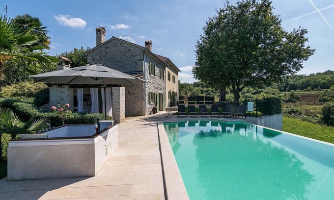 Rakotule Villa | Villa Zvonar in Karojba