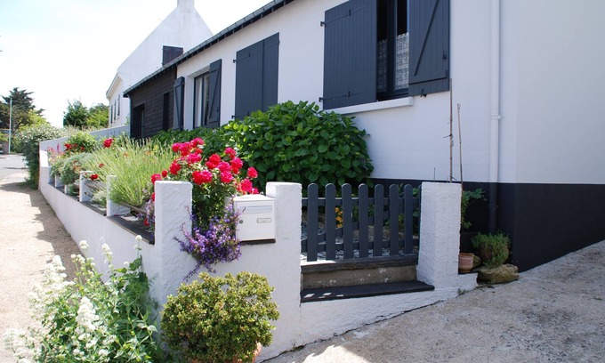 Piriac-sur-Mer House | Village center: the +: holiday 'while on foot', forget your car, wifi