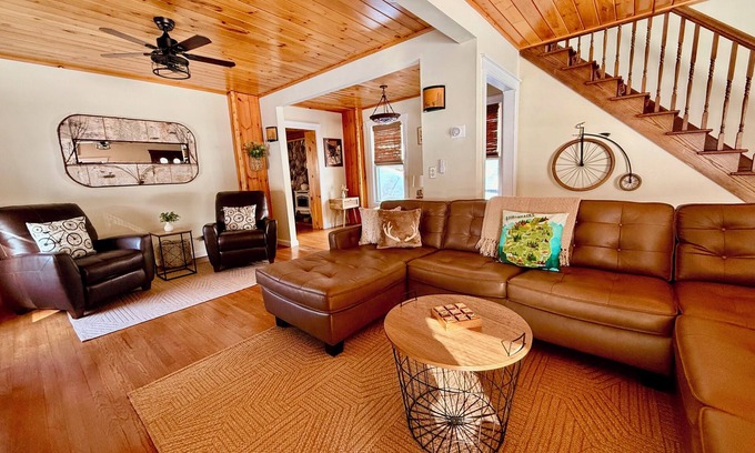 Old Forge House | Village Cottages East: Town and Trails Main House with Hot Tub!