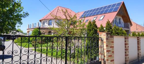 Tiszakanyar House | Village Garden Family Guest House