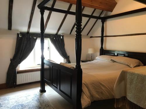 Bretford House | Village period cottage