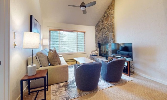 Snowmass Village Condo | Villas at Snowmass Club - 1206