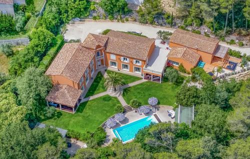 Cannes-et-Clairan House | VILLAS BEAUMONT avec piscine et jacuzzi proche D'UZES ET ANDUZE
