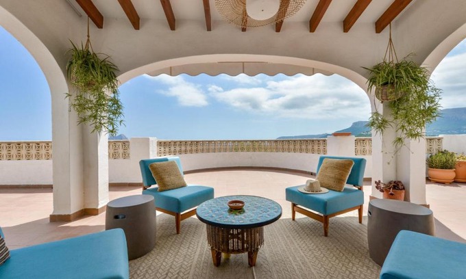 Empedrola Villa | Villas Guzman - Florentine