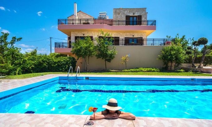Asteri Villa | Villas Louloudaki