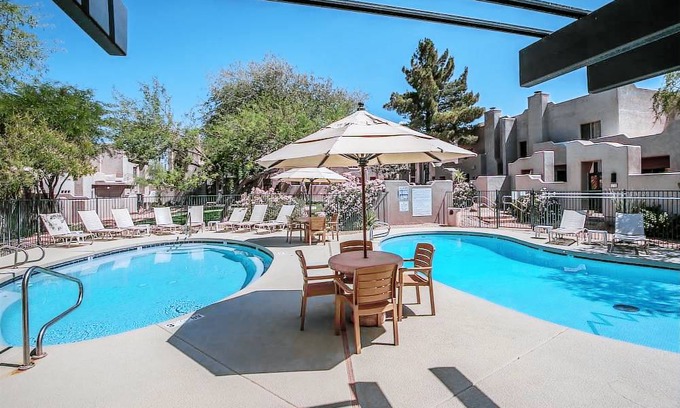 Las Lomas Hotel | Villas of Cave Creek