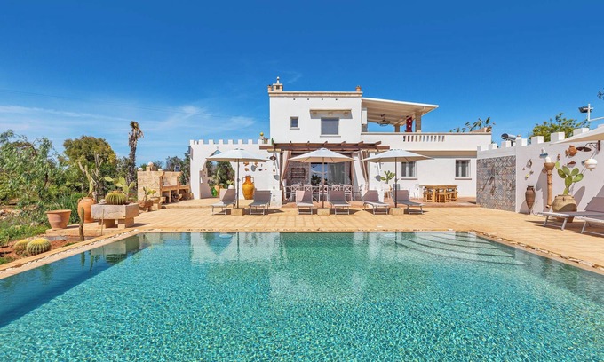 Taurisano Villa | Villetta La Cornola by BarbarHouse