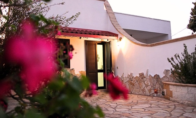 Melendugno House | Villetta Lucia | Holiday Home in SalentoNature and Relaxation a stone's throw from the sea