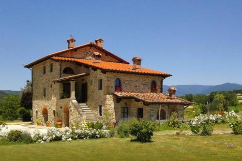 Porrena Apartment | VILLINO in the hearth of Tuscany, quiet unforgettable place.