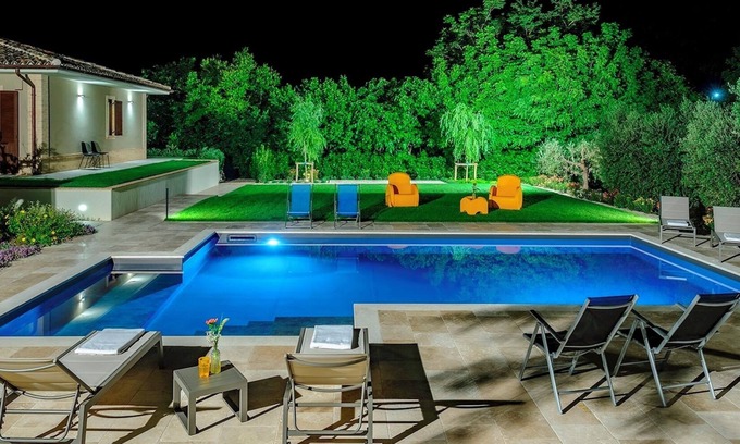 Fermo Villa | Villino Le Moie 4+2, Emma Villas