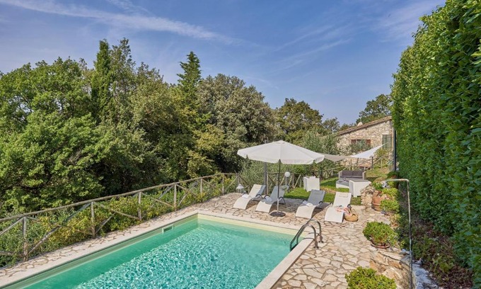Simignano Villa | Villino Marmoraia