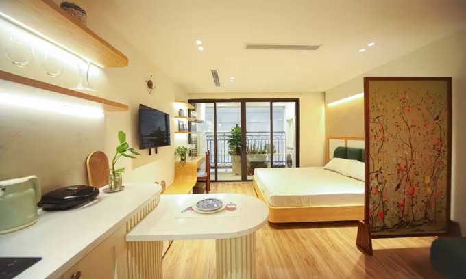Quang An Apartment | Vincent's Home at D’le Roi Soleil West Lake