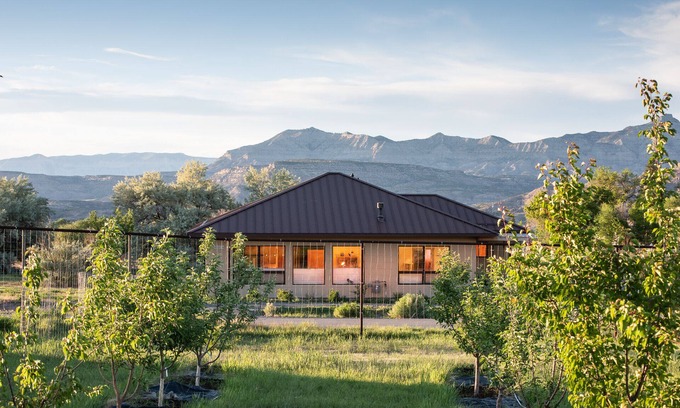 Mesa House | Vini's Place- A Cool Creek Retreat
