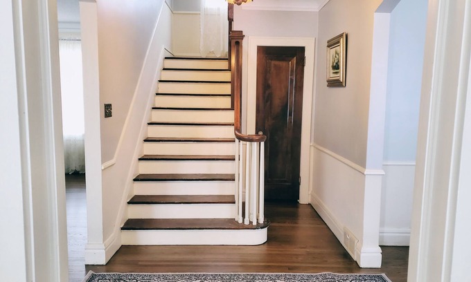 Superior House | Vintage Colonial Escape with Modern Amenities
