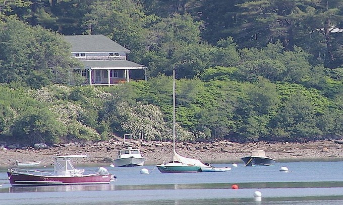 Mid-Coast and Islands House | Vintage Oceanfront 4BR Cottage ~ Private Beach & Mooring ~ Historic Countryside