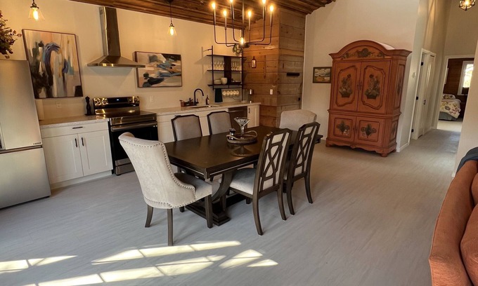 Beamsville House | Vintage Roost at Fleming Farms