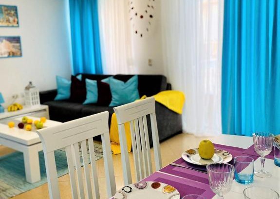 Sarande Apartment | Vintage Sea View Apartment