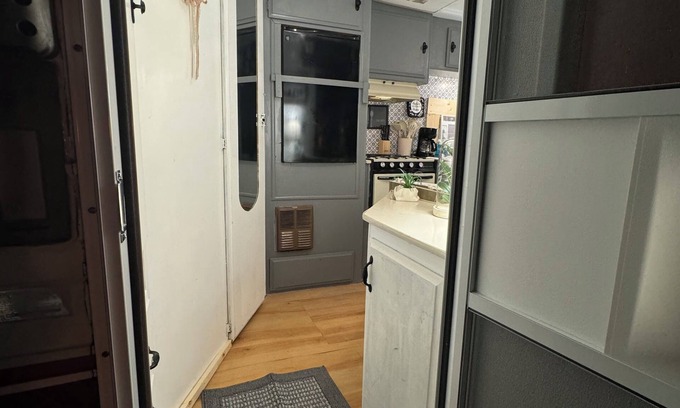 Stover House | Vintage Vibes: Quaint Camper Escape
