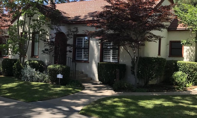 Lodi House | Vintner's Cottage One Block From Historic Downtown Lodi