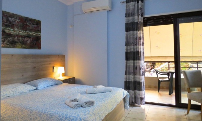 Vlore Apartment | Viol'House - balcony 2 persons in the heart of the Vlora Lungomare