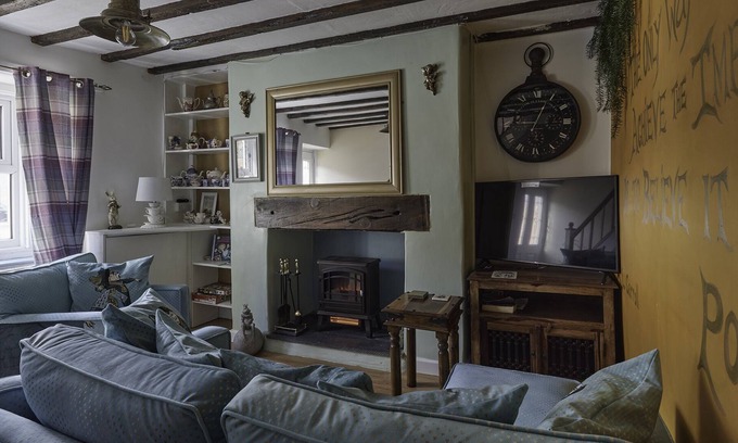Llandudno Cottage | Violets Wonderland Cottage