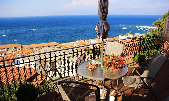 Koroni House | Violetta Rooms