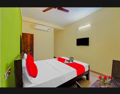 Vadanemelli Hotel | Visha Park International