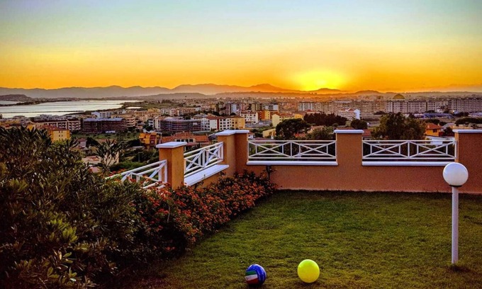 Quartu Sant'Elena Apartment | Visit Cagliari with private panoramic garden!