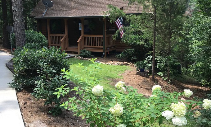 Pine Mountain Cabin | Visit Callaway's Pumpkins and Fantasy in Lights with us at Serenity Cabin!