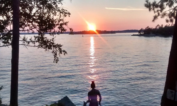 Frontenac House | Visit Us For The Best View Of The Thousand Islands