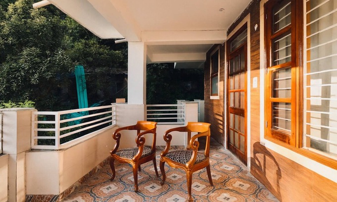 The Mall Road Bed & Breakfast | Vista Hills by Bala's