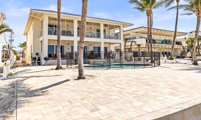 Redington Beach House | Vista Mar - a beachfront home in Redington Beach