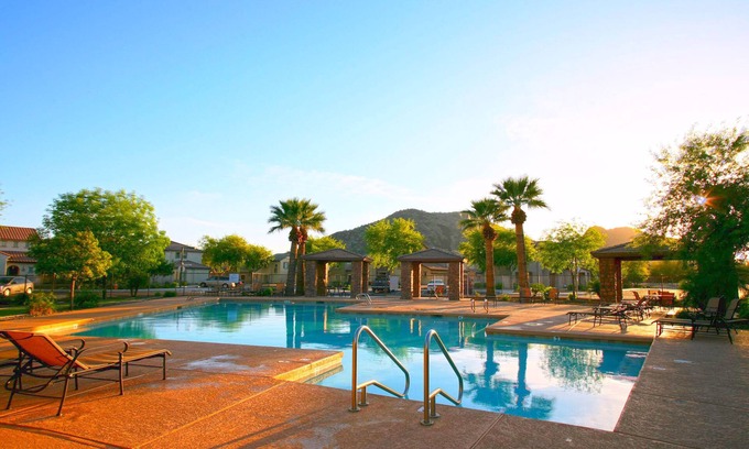 Stetson Hills State House | Vista Retreat - New Home / Mountain View / Great Amenity for Complete Relaxation