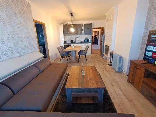 Pamporovo Apartment | Viva 4 Apartment ski to the door complex Grand Monastery Pamporovo