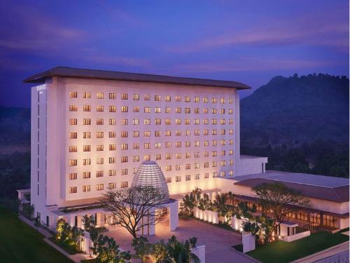 Khanapara Hotel | Vivanta Guwahati
