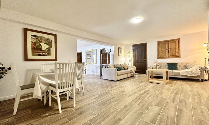 Las Arenas Apartment | Vizcaina - Zumaque by TOR