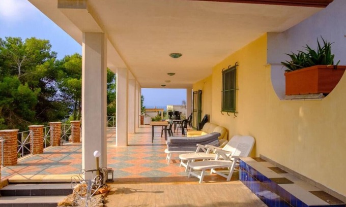 Posto Rosso House | Volcano Home Room Resort
