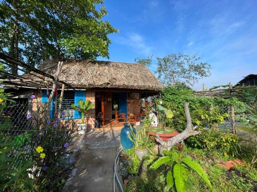 Ben Cau Ski Chalet | Vong Nguyet Homestay - Entire Bungalow 36m2