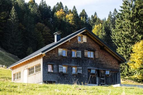 Schwarzenberg Ski Chalet | Vorsäßhütte Metzler