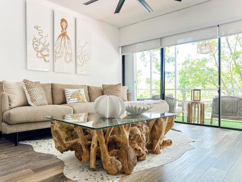 Key Largo Apartment | VOTED KEY LARGO'S #1 DESTINATION, Pool, Marina, Kayaks, Tennis, Pickle Ball