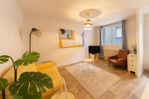 Chateaugay Apartment | Votre Maison Loin de Chez Vous