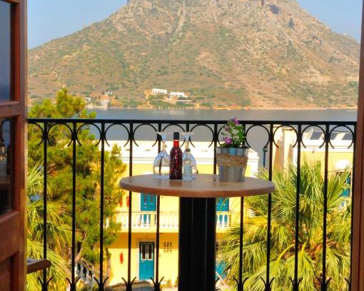 Massouri Bed & Breakfast | Vouros Palace
