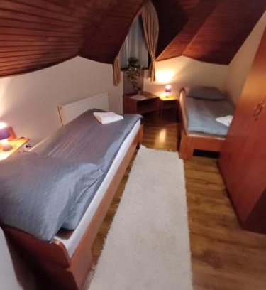 Mehkerek Bed & Breakfast | Vozi Rooms