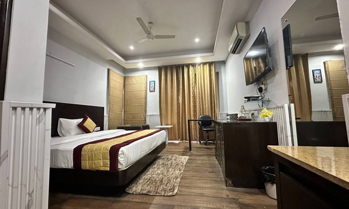 DLF City House | VR RESIDENCY