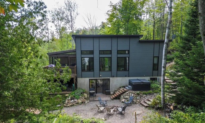 Sainte-Emelie-de-L'Energie Ski Chalet | Vrbo Property